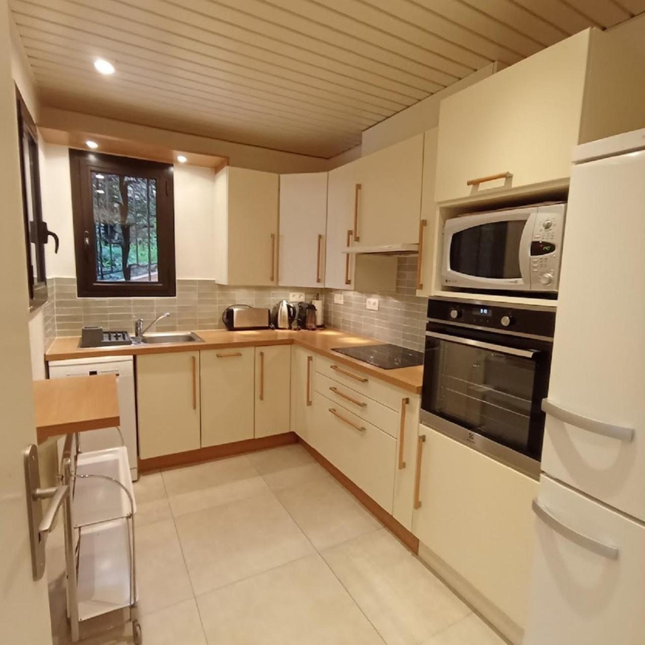 6Amb38 Villa Avec Terrasse Dans Residence Avec Piscine Commune Коллиур Экстерьер фото